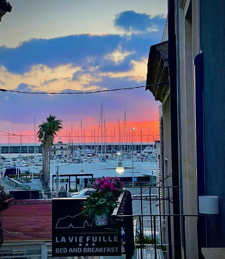 La Vie Fuille Bed And Breakfast Riposto Bed & Breakfast
