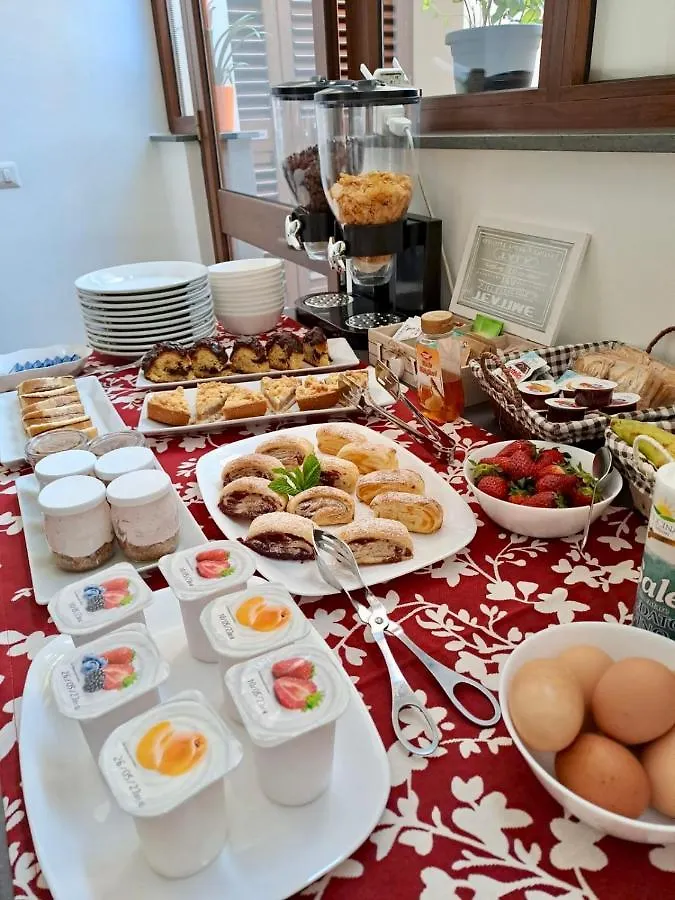 La Vie Fuille Bed And Breakfast Riposto 0*,  Italy