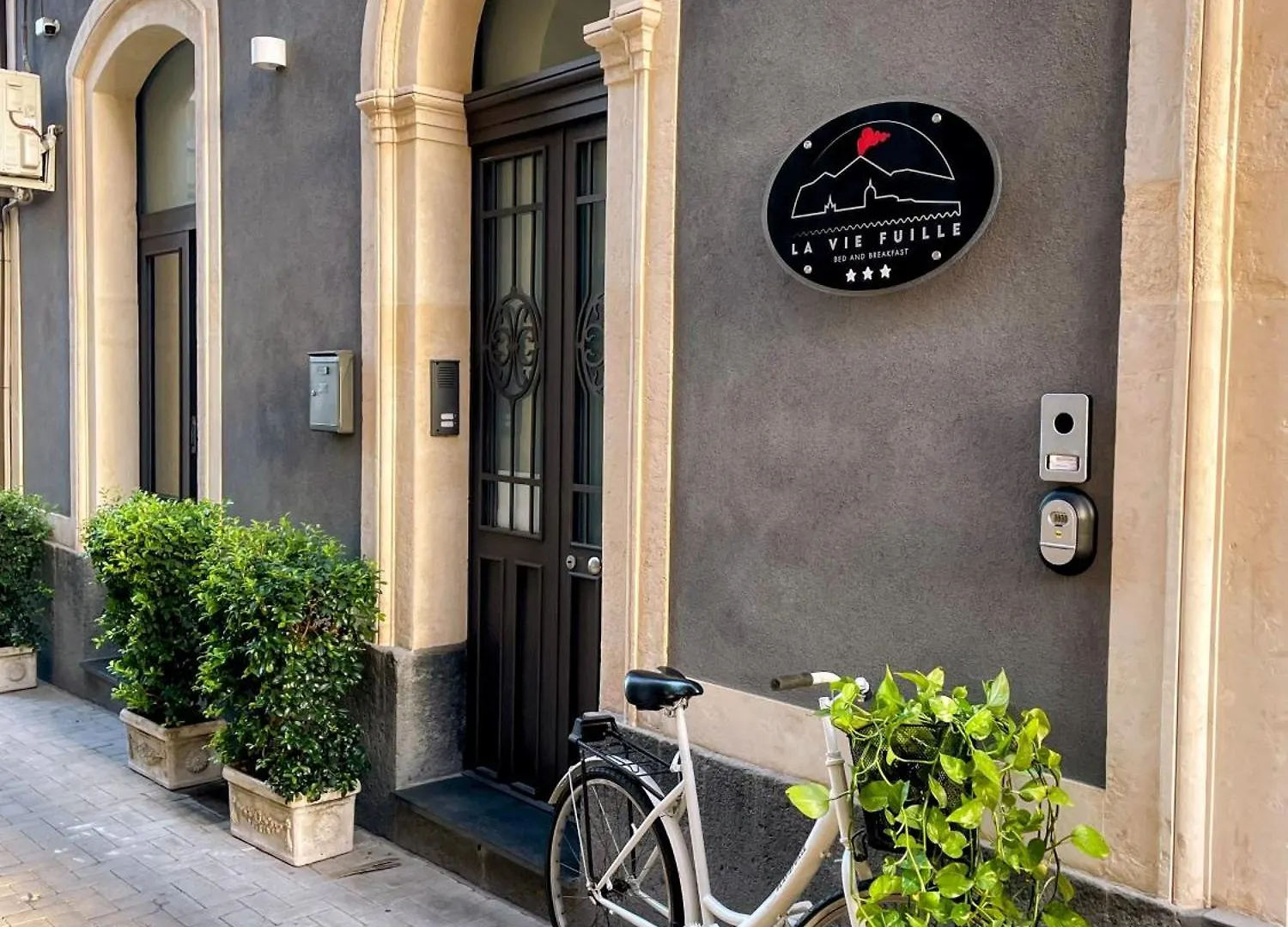 La Vie Fuille Bed&Breakfast Riposto
