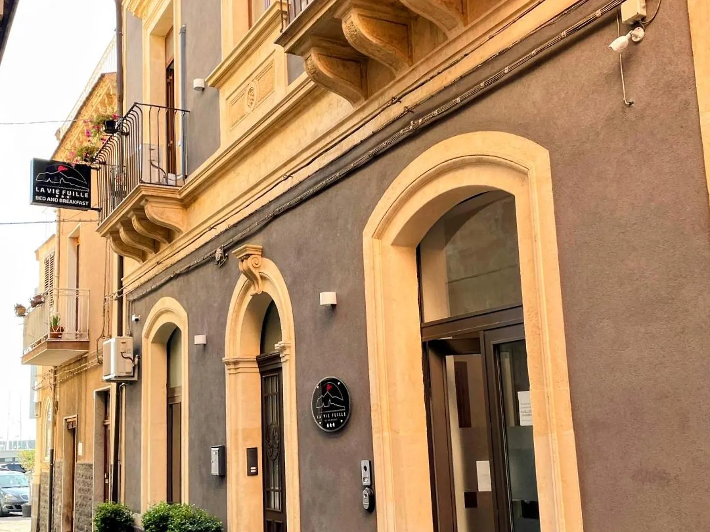 La Vie Fuille Bed And Breakfast Riposto Bed & Breakfast